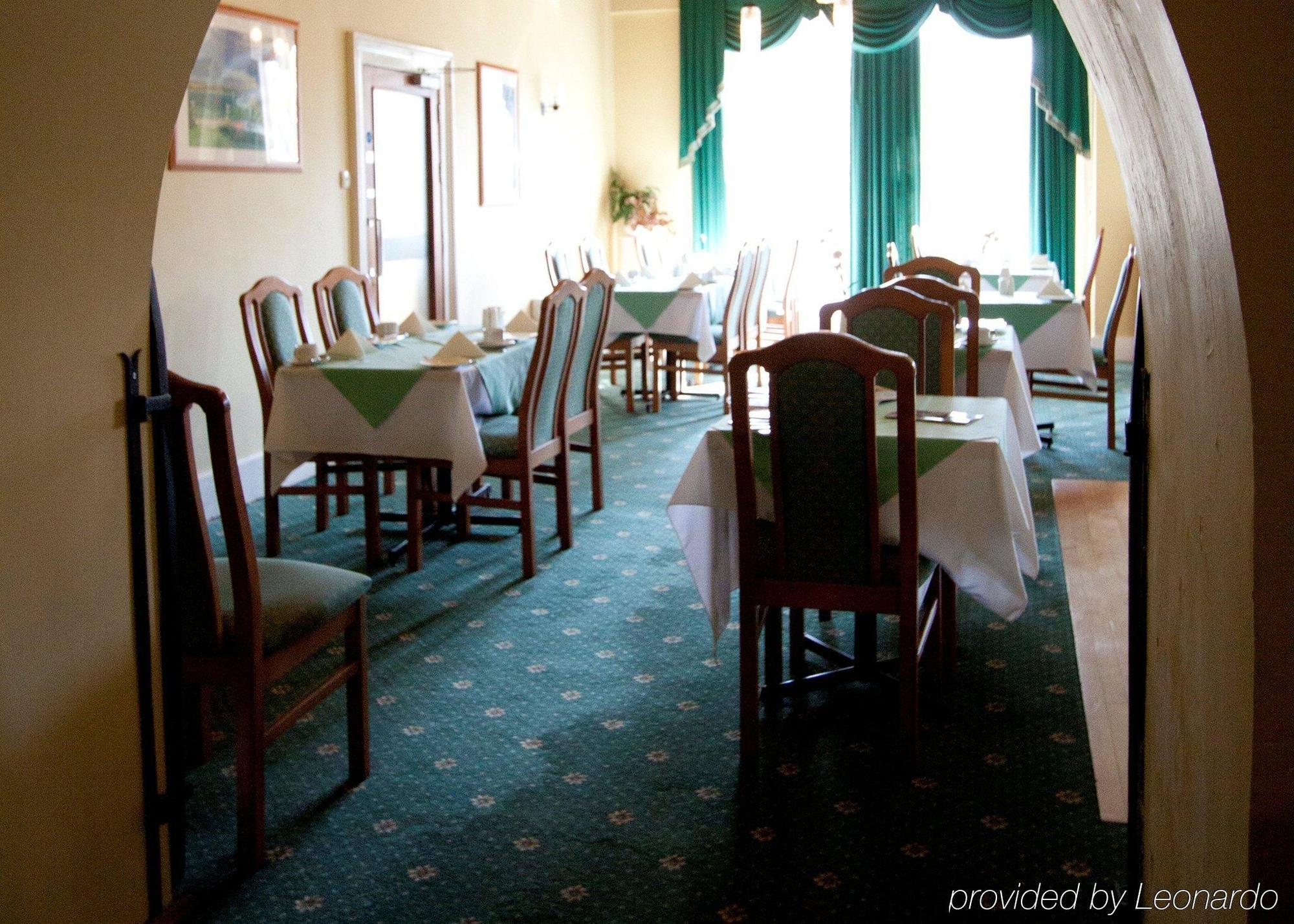Park View Townhouse Hotel Фалмът Екстериор снимка