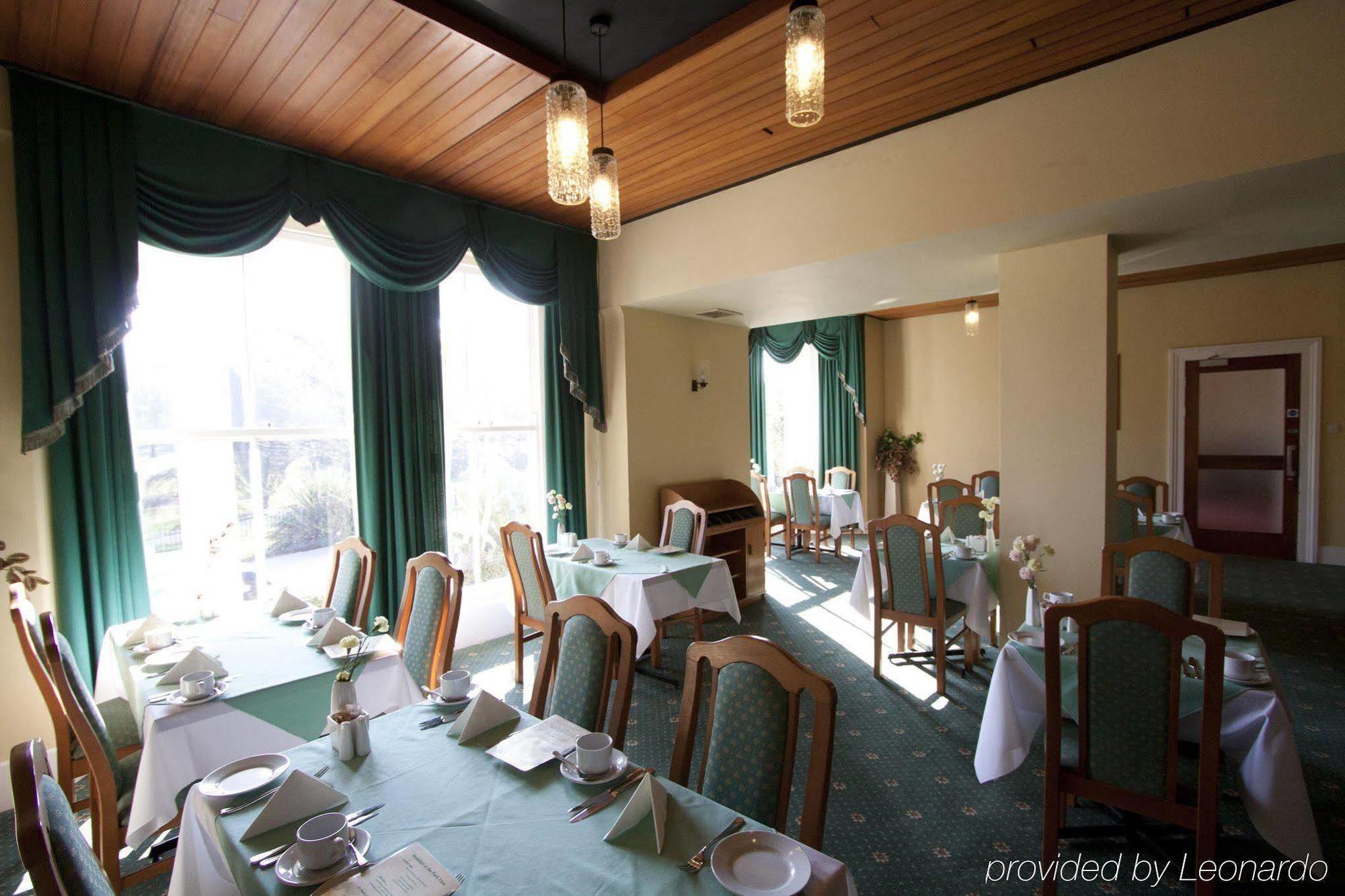 Park View Townhouse Hotel Фалмът Екстериор снимка